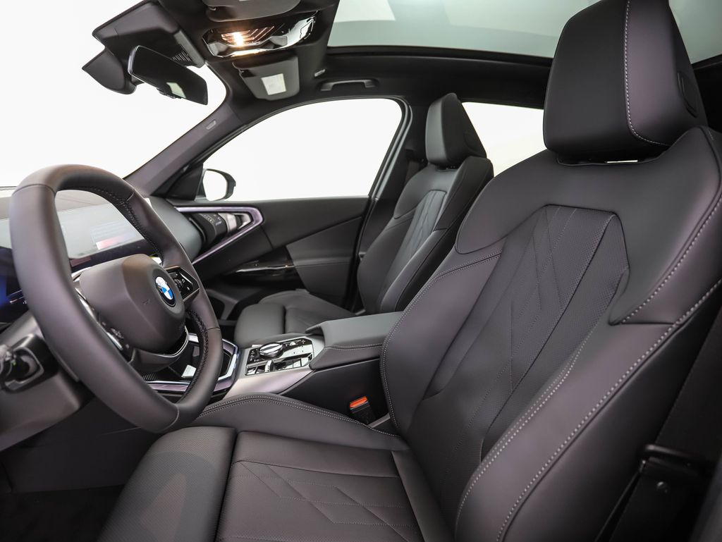 Thumbnail: 2026 BMW X3 - 11