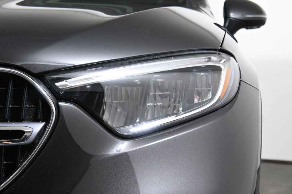 Thumbnail: 2026 Mercedes-Benz GLC - 10