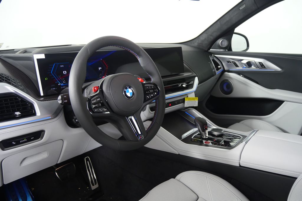 Thumbnail: 2026 BMW XM - 14