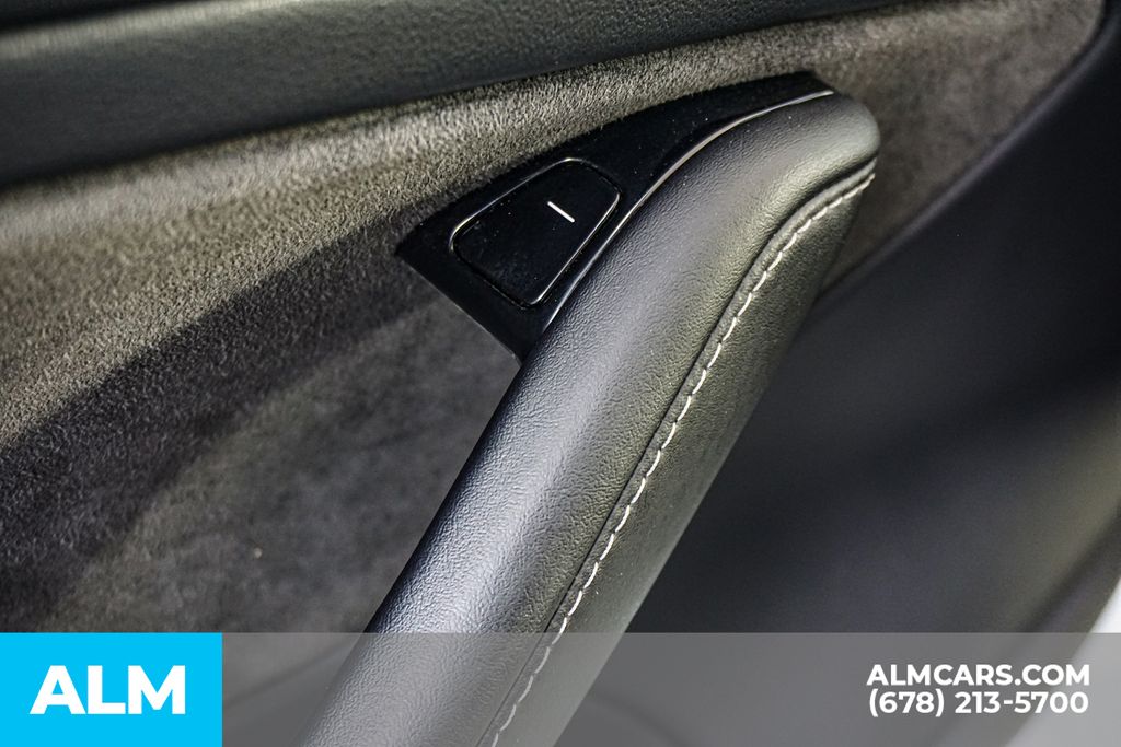 Used 2018  Tesla Long Range image 48