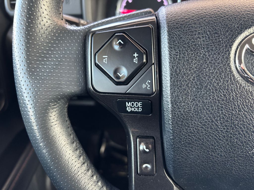 Thumbnail: 2021 Toyota 4Runner - 11