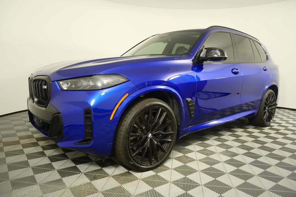 2024 BMW X5 M60i 8