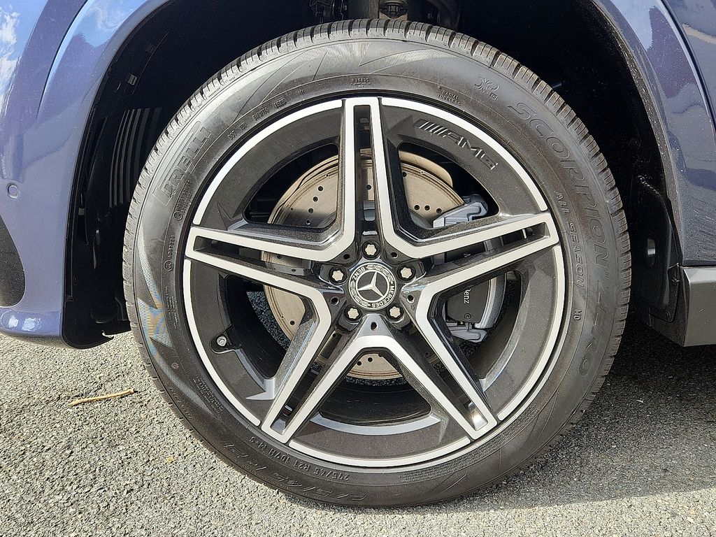 Thumbnail: 2026 Mercedes-Benz GLS - 5