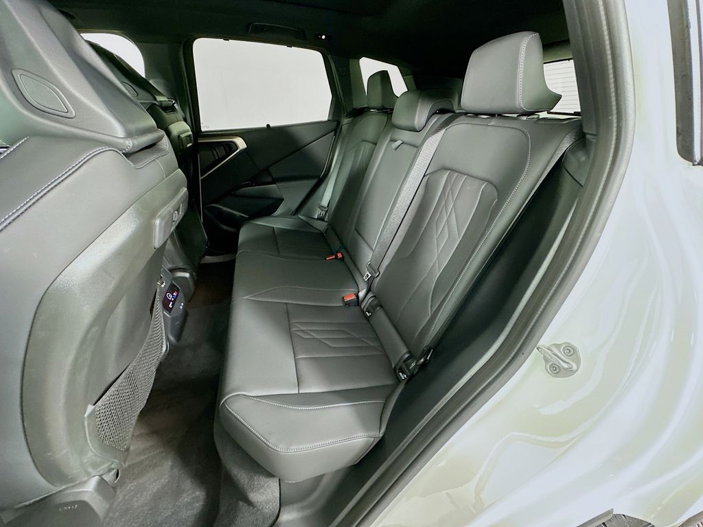 Thumbnail: 2025 BMW X3 - 23