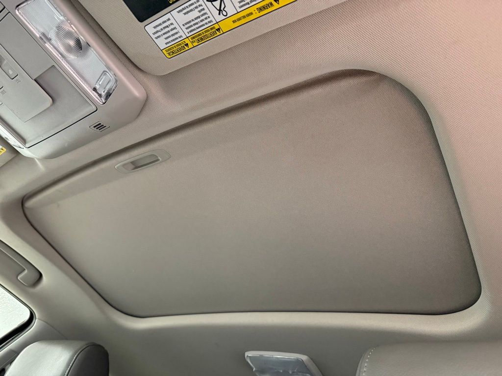 Thumbnail: 2018 Toyota Tundra - 18