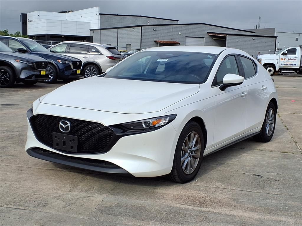 2025 Mazda Mazda3 2.5 S White at Parkway Family Mazda