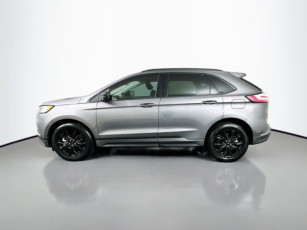 Thumbnail: 2022 Ford Edge - 8