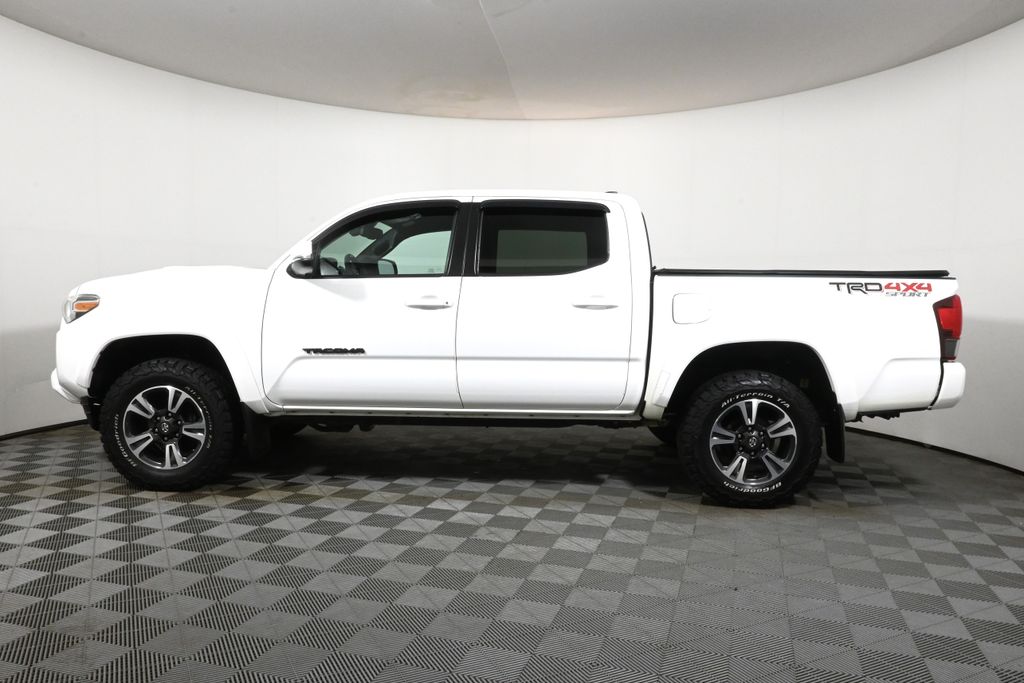 Thumbnail: 2019 Toyota Tacoma - 2