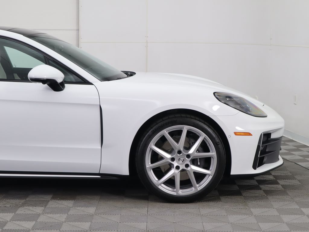 Thumbnail: 2025 Porsche Panamera - 10