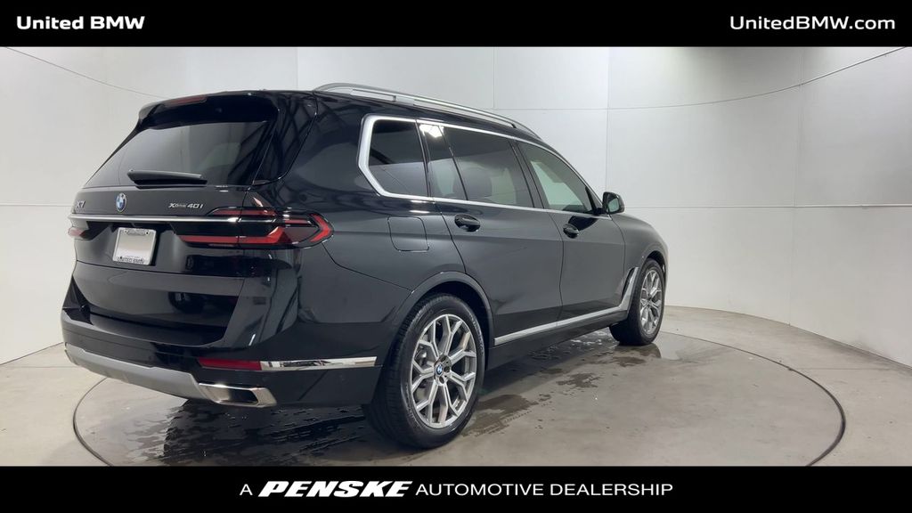 Thumbnail: 2025 BMW X7 - 8