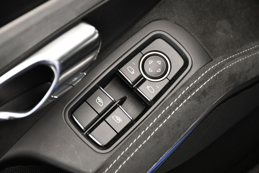 Thumbnail: 2015 Porsche 911 - 30