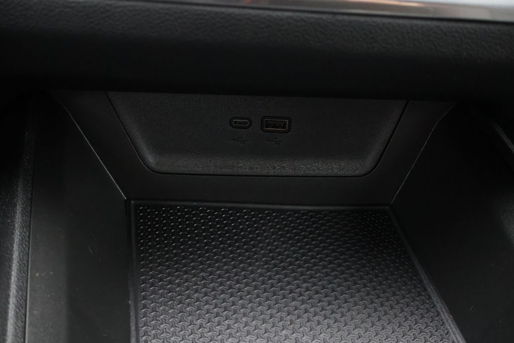 Thumbnail: 2026 Chevrolet Equinox - 28