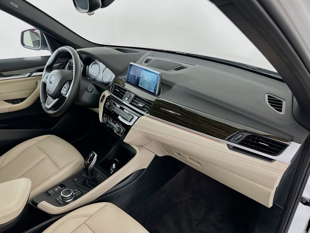 Thumbnail: 2021 BMW X1 - 30