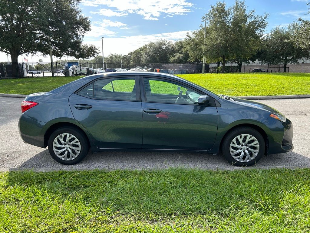 Thumbnail: 2019 Toyota Corolla - 6