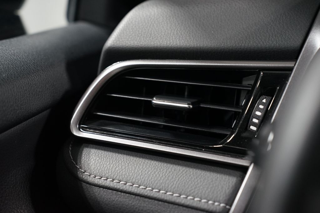 Thumbnail: 2023 Toyota Camry - 26