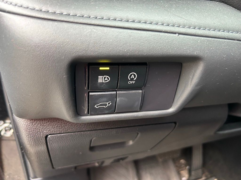 Thumbnail: 2024 Toyota Highlander - 19