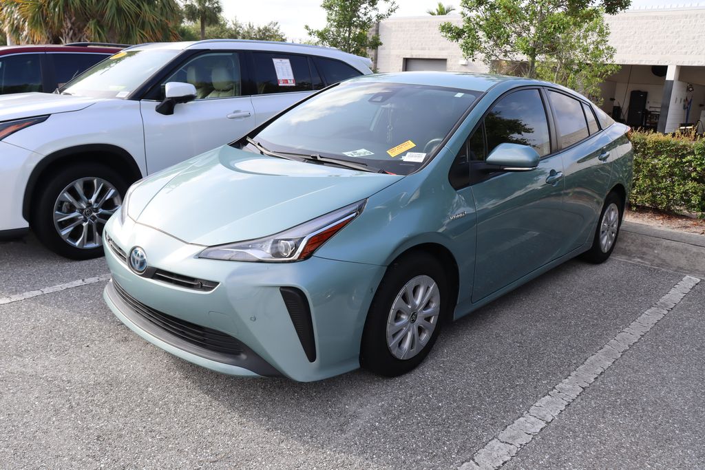 Thumbnail: 2022 Toyota Prius - 1