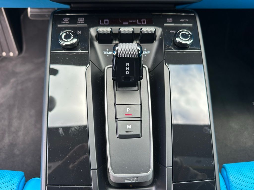 Thumbnail: 2024 Porsche 911 - 25