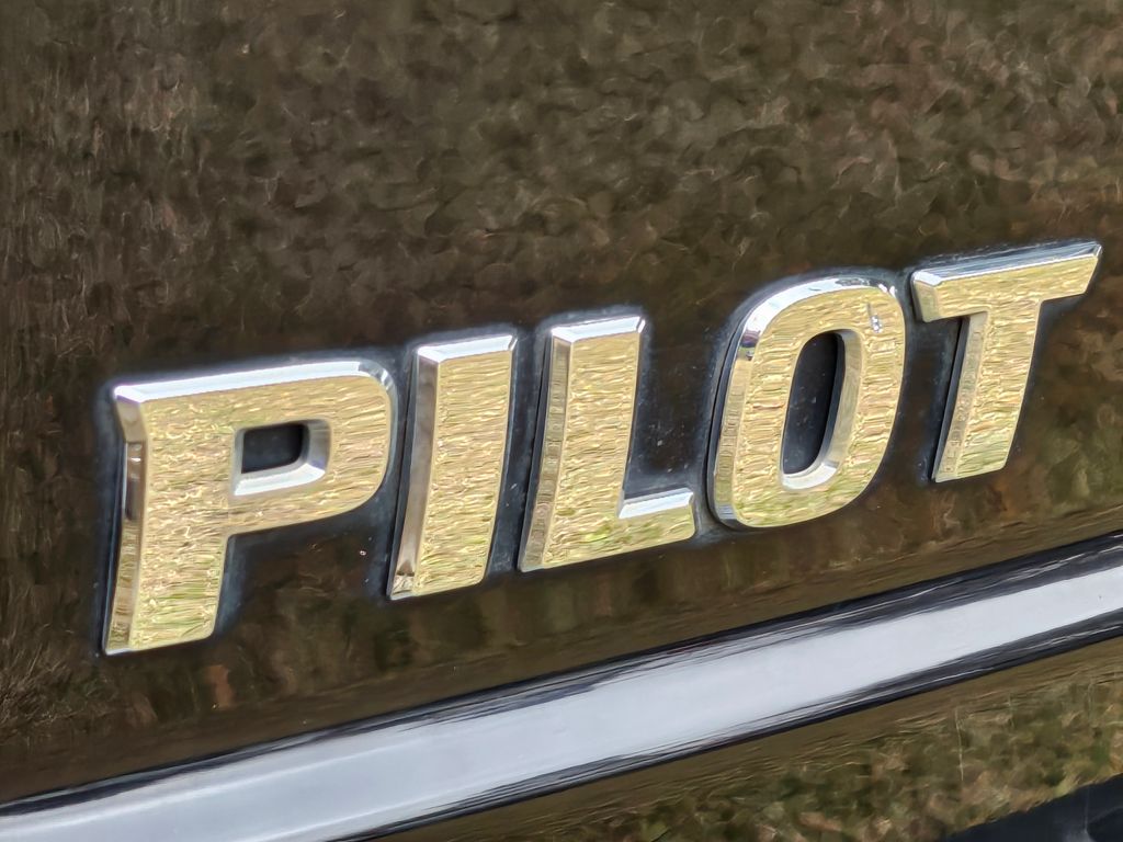 2015 Honda Pilot SE  at Superior Honda