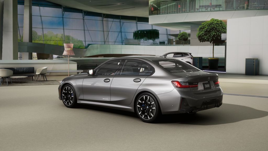 Thumbnail: 2025 BMW 3 Series - 2