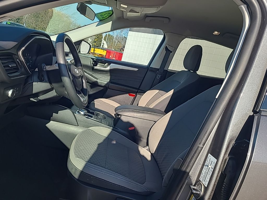 used 2022 Ford Escape car, priced at $17,034