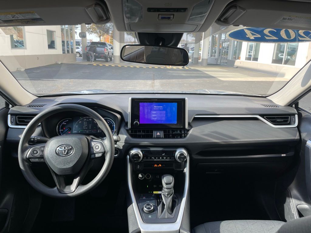 Thumbnail: 2024 Toyota RAV4 - 10