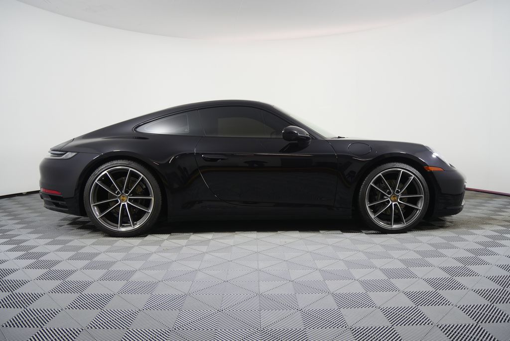 Thumbnail: 2022 Porsche 911 - 3