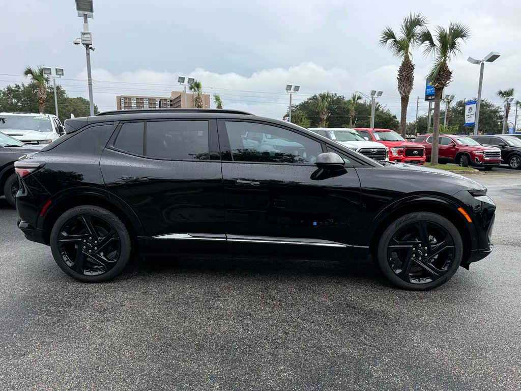 2024 Chevrolet Equinox EV RS 9