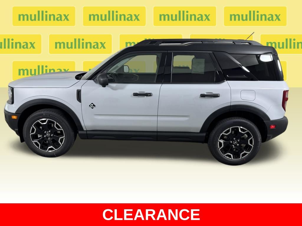 New 2026 White Ford Outer Banks image 2