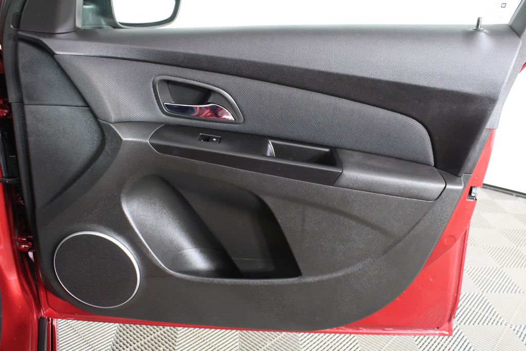 Used 2012 Chevrolet Cruze for sale in 