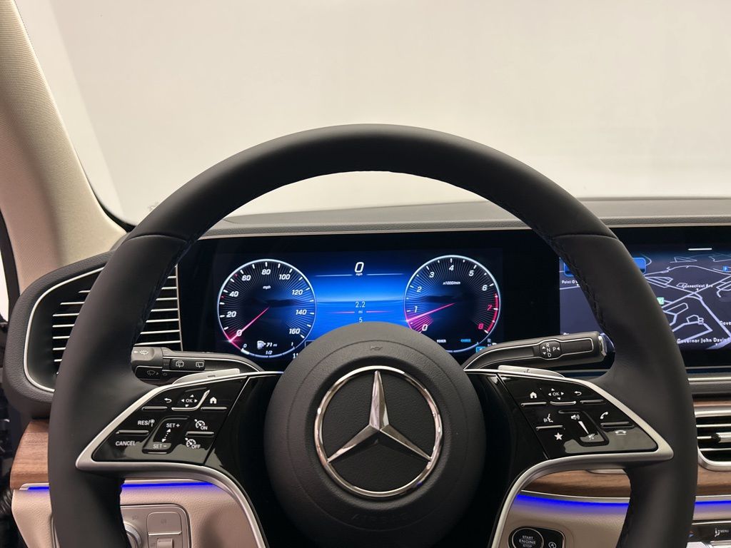 Thumbnail: 2026 Mercedes-Benz GLE - 13