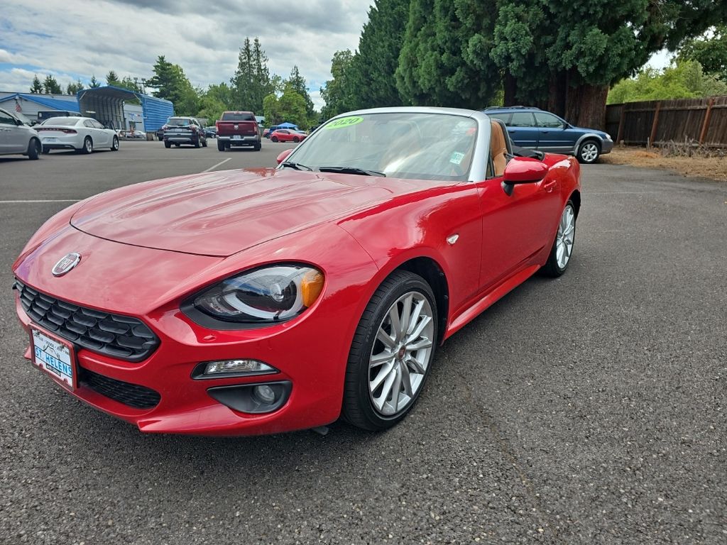 Hypnotique Red 2020 FIAT 124 Spider Convertible Rear-Wheel Drive 6-Speed Automatic