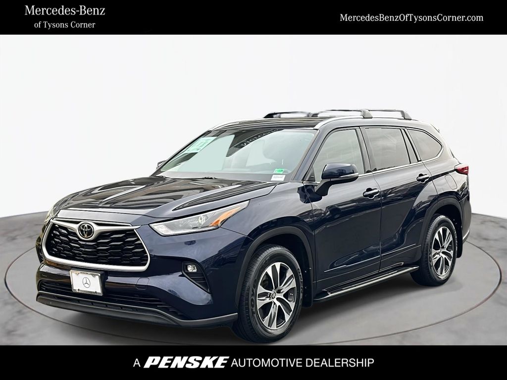 Thumbnail: 2021 Toyota Highlander - 1
