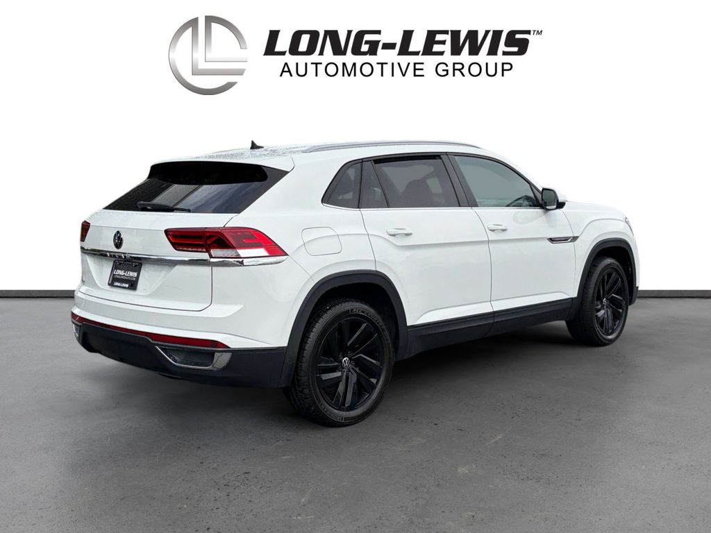 2022 Volkswagen Atlas Cross Sport SE w/Tech - Photo 6