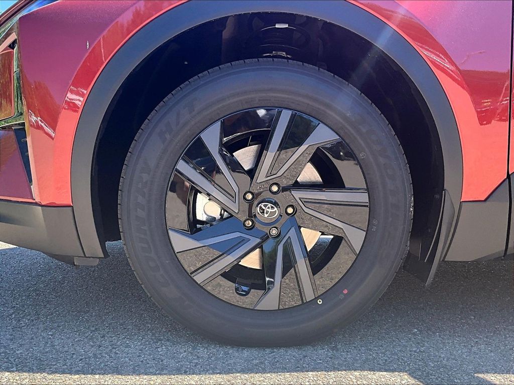 2026 Toyota C-HR — photo 8
