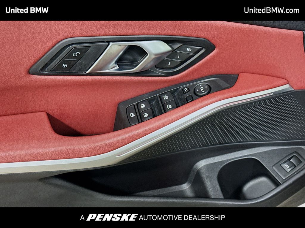 Thumbnail: 2025 BMW 3 Series - 3