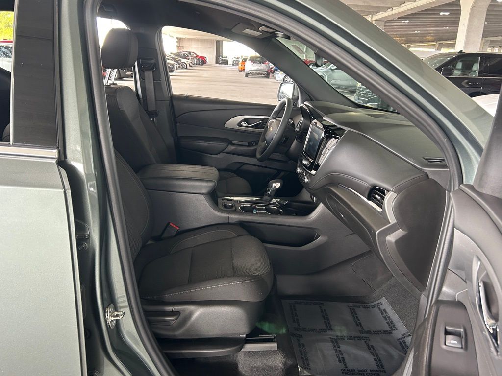 Used 2023 Silver Sage Metallic Chevrolet LT image 33