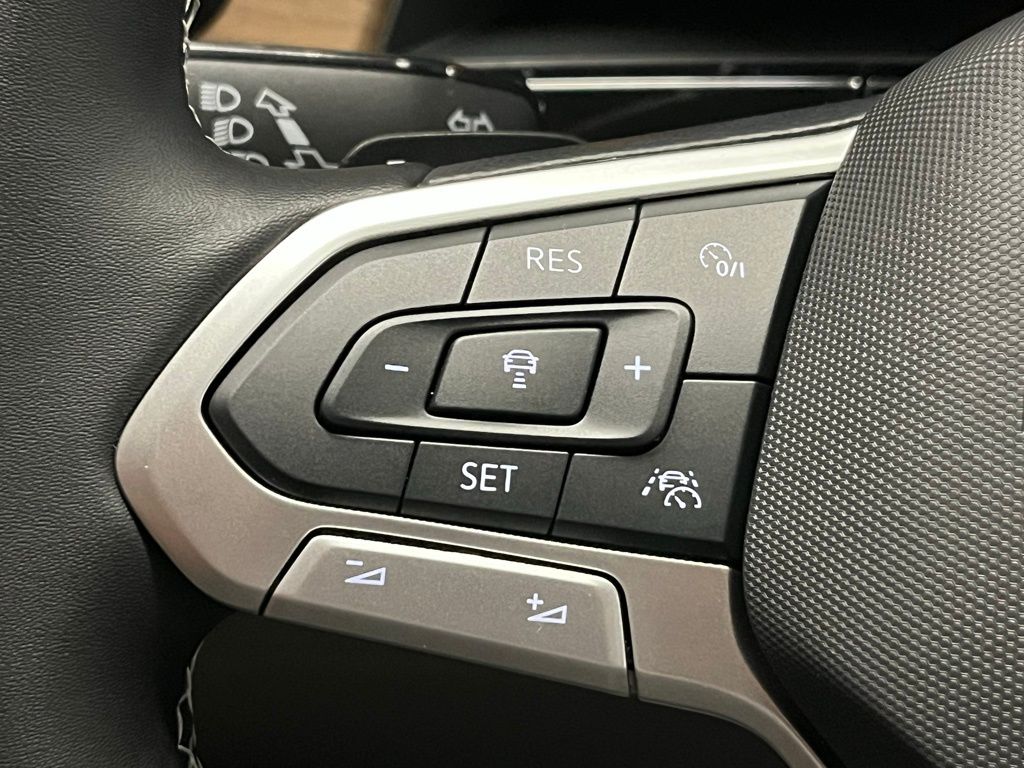 2026 Volkswagen Atlas SE w/Tech - Photo 27