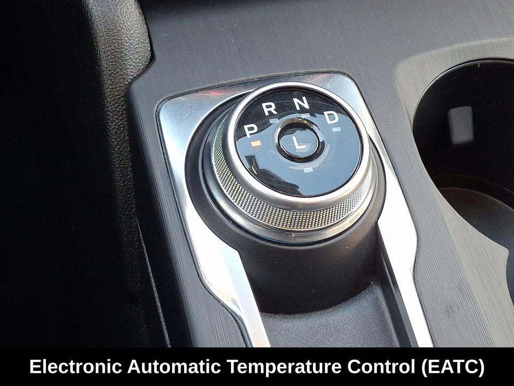 Thumbnail: 2022 Ford Escape - 16