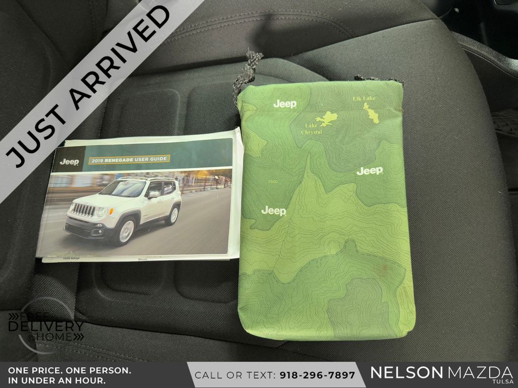 Used 2019 Blue Jeep Latitude image 46