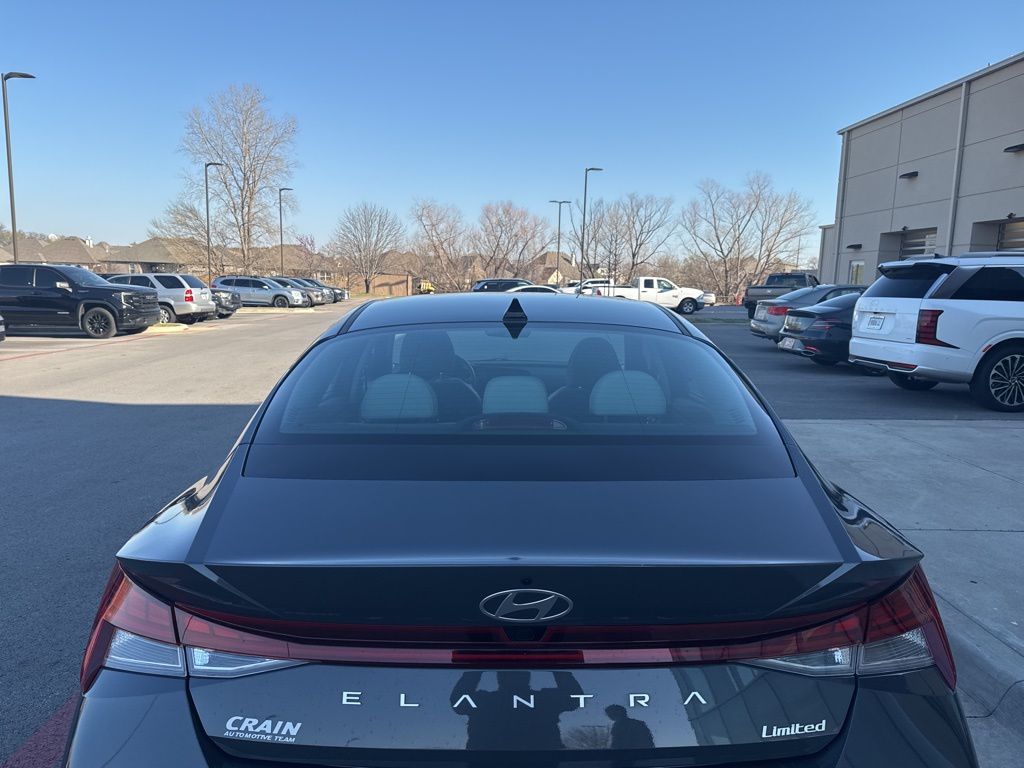 2024 Hyundai Elantra