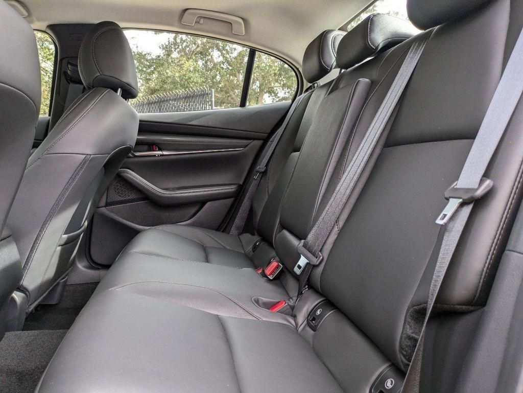2025 Mazda Mazda3 2.5 S Preferred Package photo