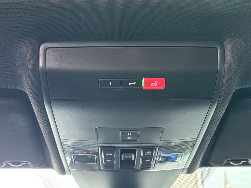 Thumbnail: 2021 Volkswagen Atlas - 24