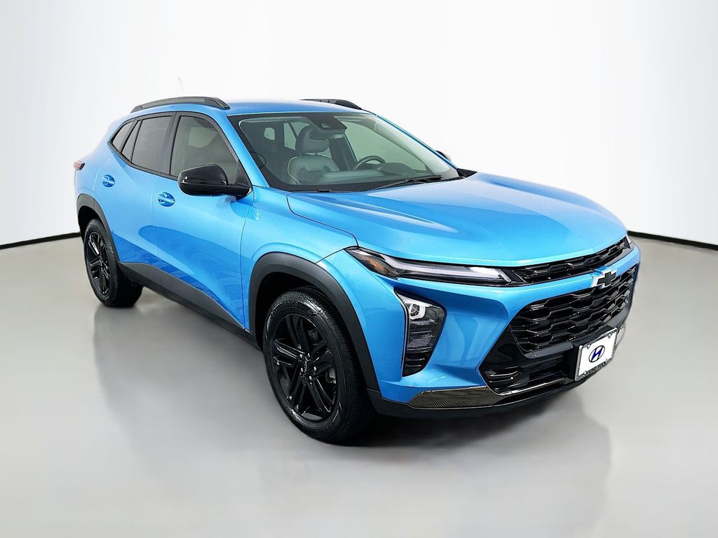 Thumbnail: 2025 Chevrolet Trax - 3