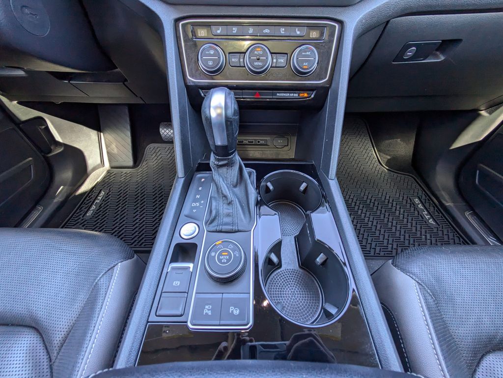 2021 Volkswagen Atlas 3.6L V6 SEL Premium