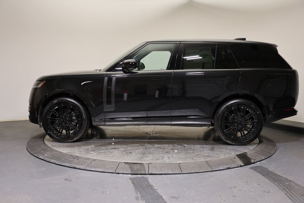 Thumbnail: 2026 Land Rover Range Rover - 2
