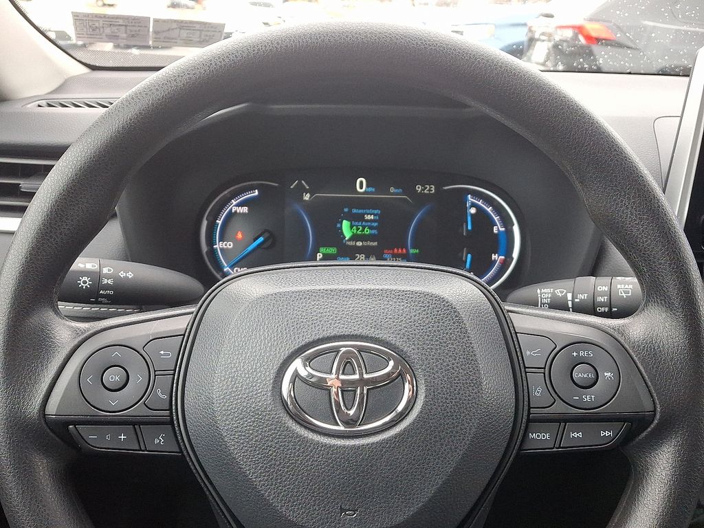 Thumbnail: 2024 Toyota RAV4 - 19