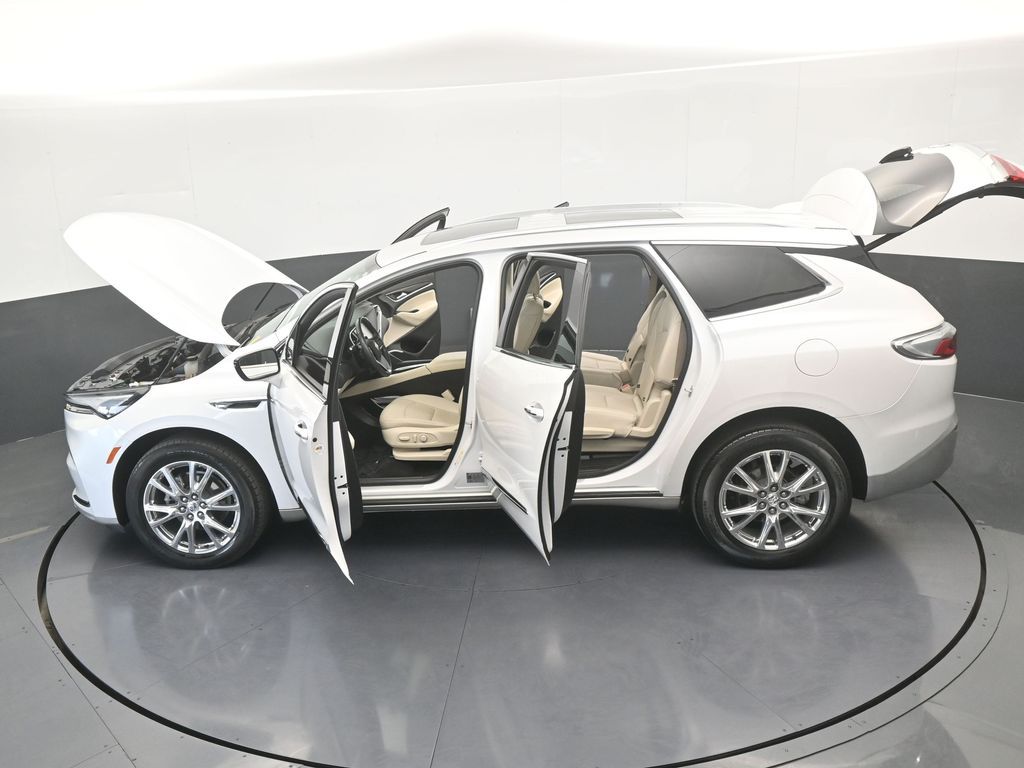 Used 2024 White Frost Tricoat Buick Essence image 71