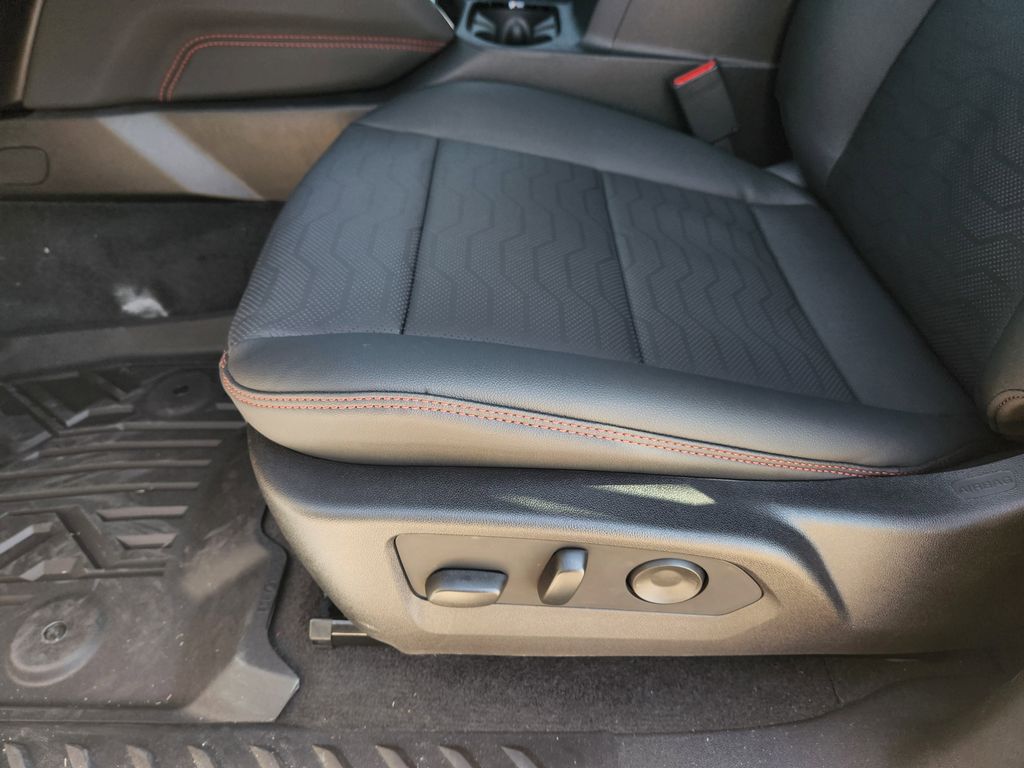 2026 Chevrolet Colorado Z71 photo 11