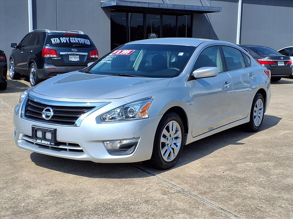 2013 Nissan Altima 2.5 S - 2